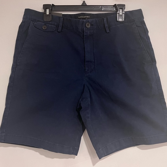 NWT Men's Banana Republic Blue Lived In Chino Shorts Size 34 Slim Fit 9” Inseam - Picture 1 of 5